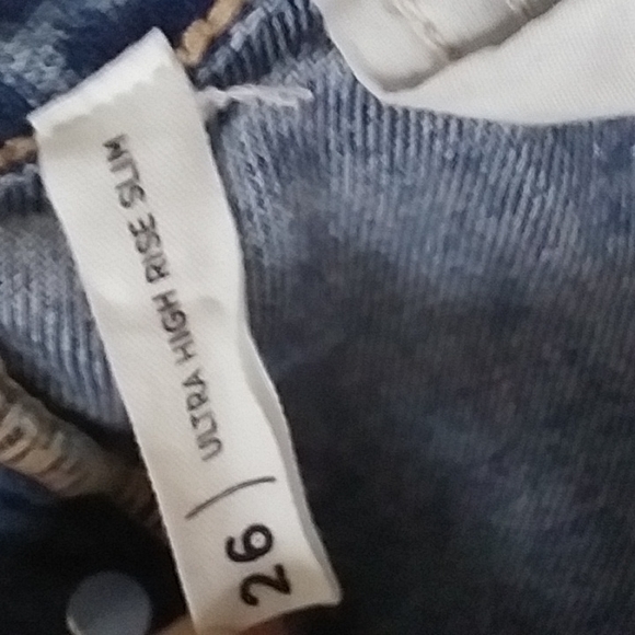 Pacsun Ultra High Rise Slim Destroyed - Picture 13 of 15